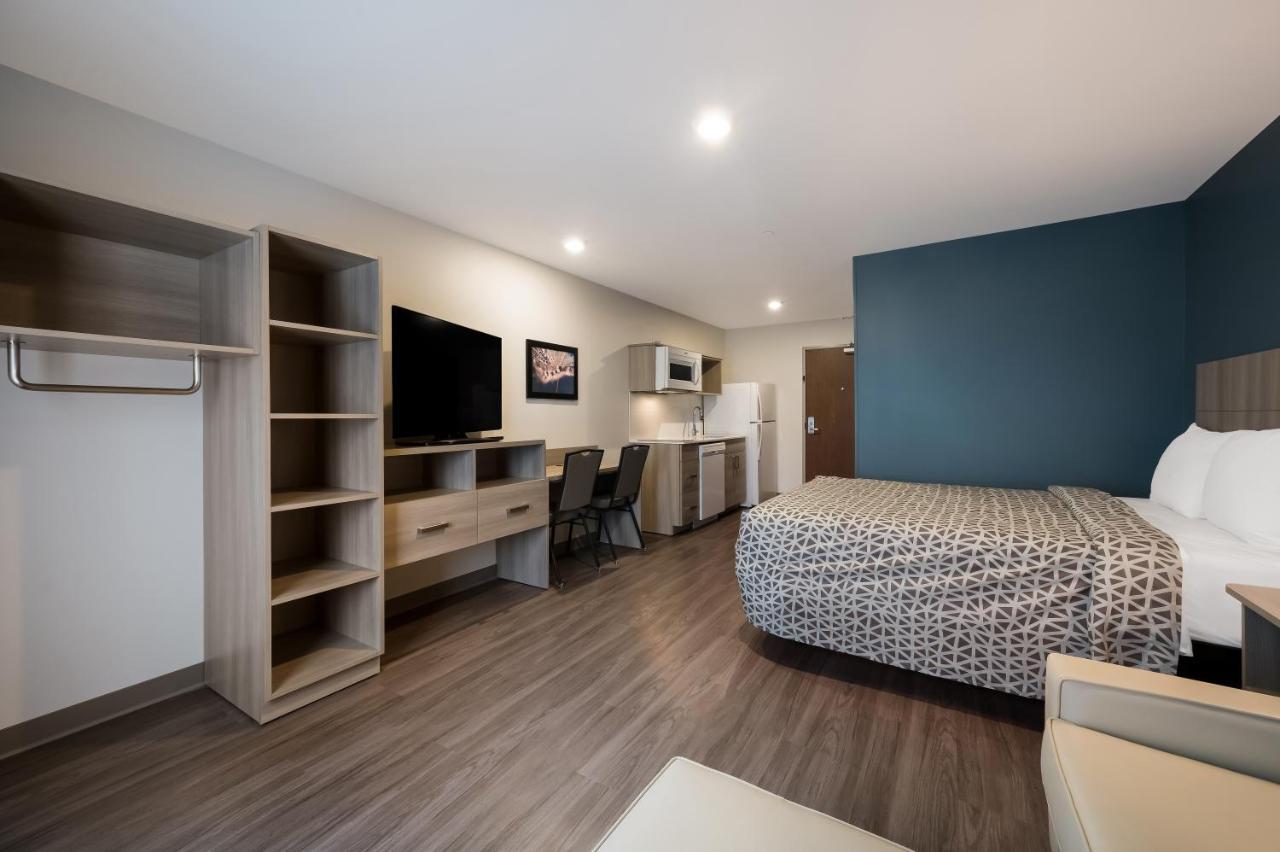 Woodspring Suites Detroit Sterling Heights Zewnętrze zdjęcie