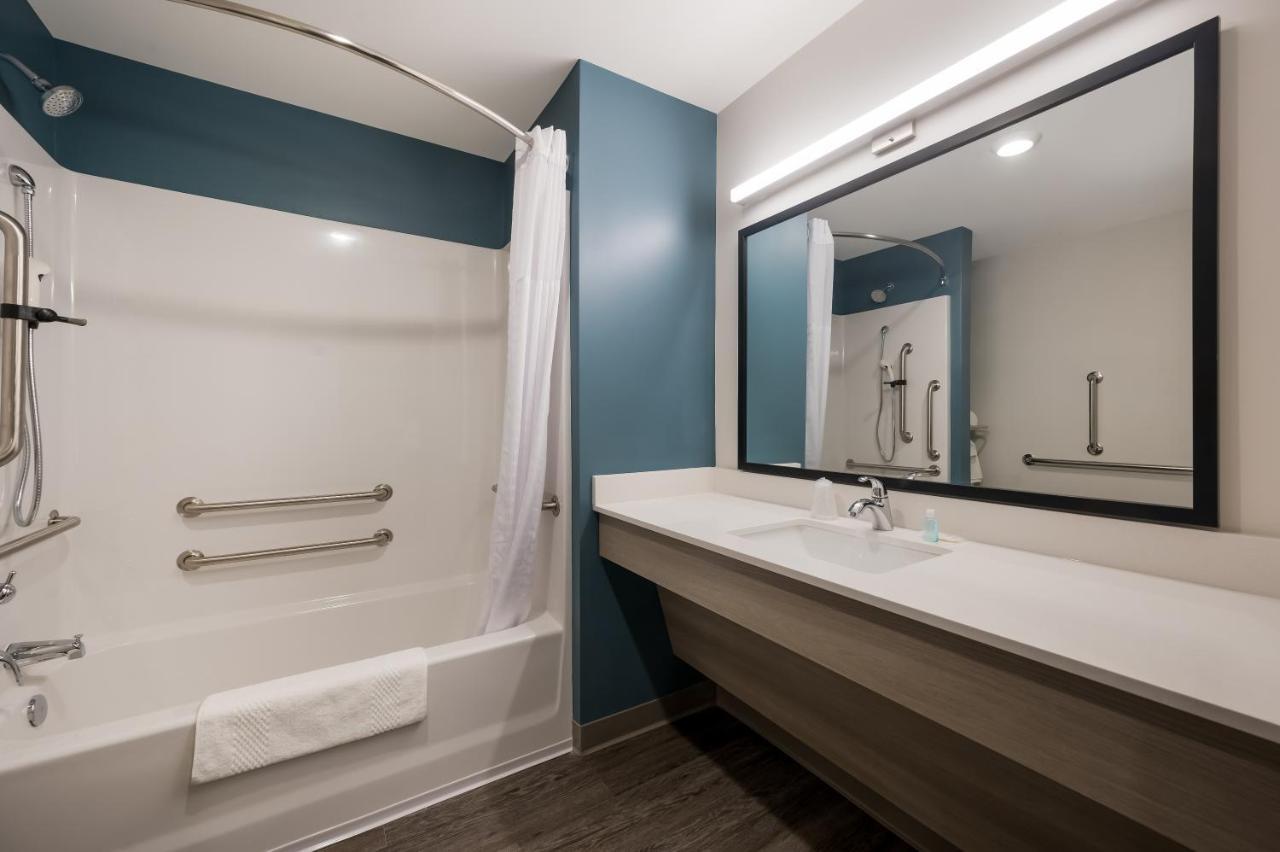 Woodspring Suites Detroit Sterling Heights Zewnętrze zdjęcie