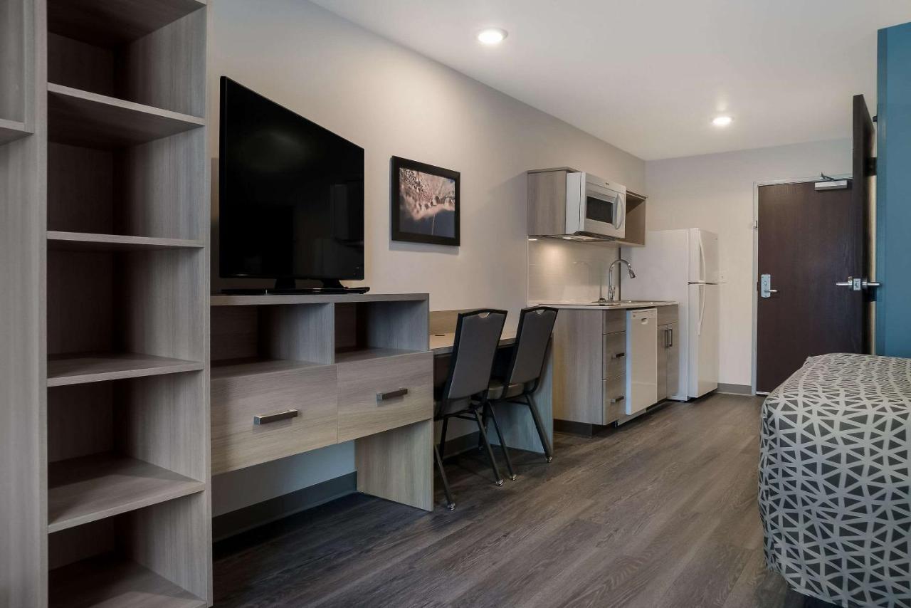 Woodspring Suites Detroit Sterling Heights Zewnętrze zdjęcie