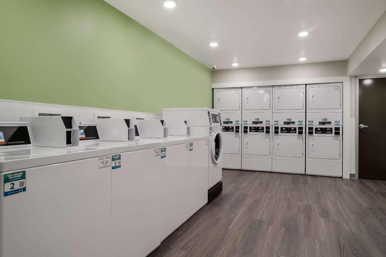 Woodspring Suites Detroit Sterling Heights Zewnętrze zdjęcie